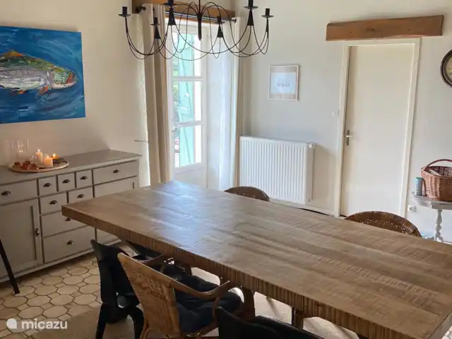 Araña de la casa en Francia, Nièvre, Epiry - casa vacacional