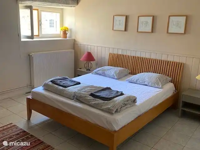 Araña de la casa en Francia, Nièvre, Epiry - casa vacacional Dormitorio principal