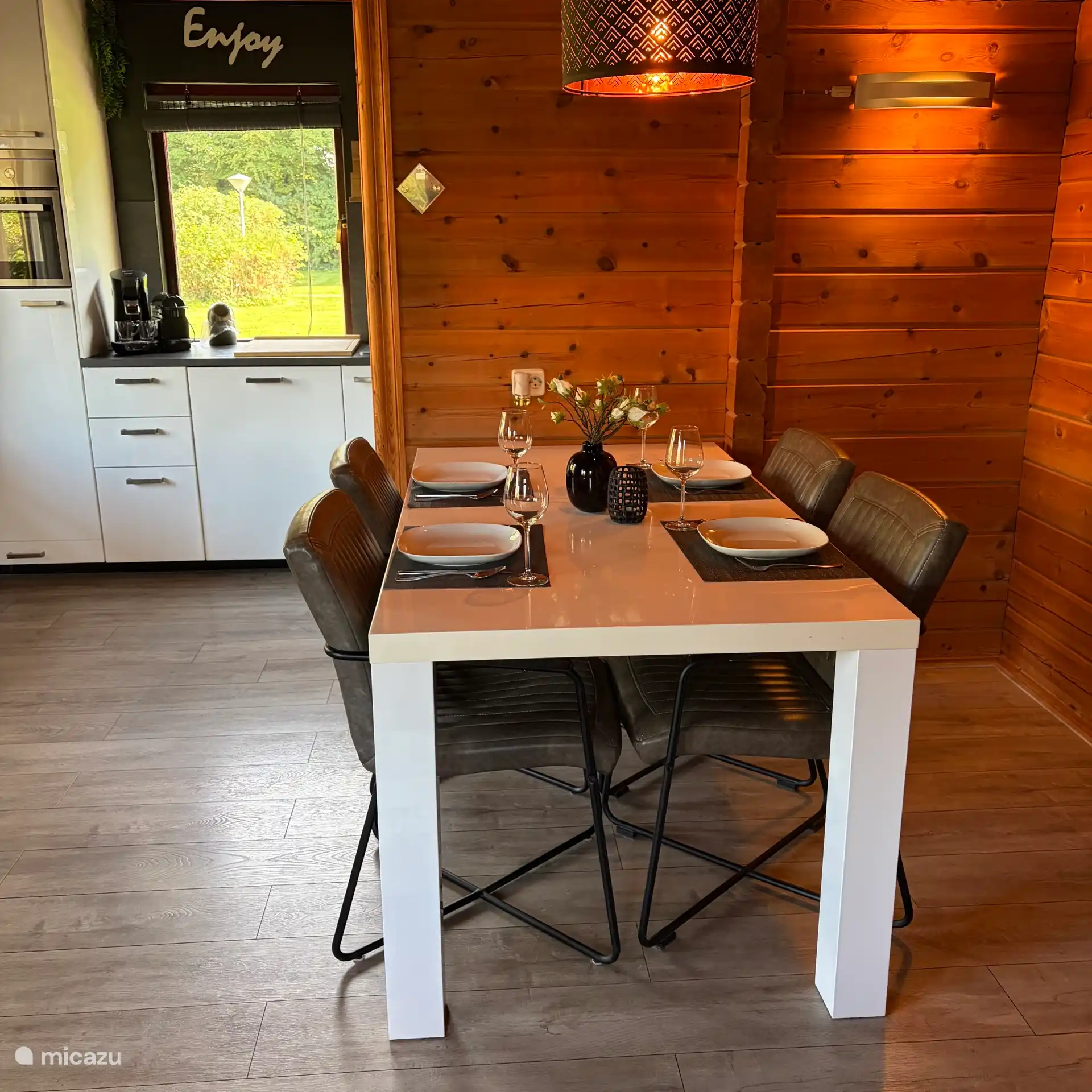 Eetgedeelte in chalet