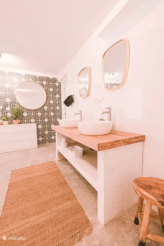 Geräumiges Badezimmer Schlafzimmer 4 &amp; 5