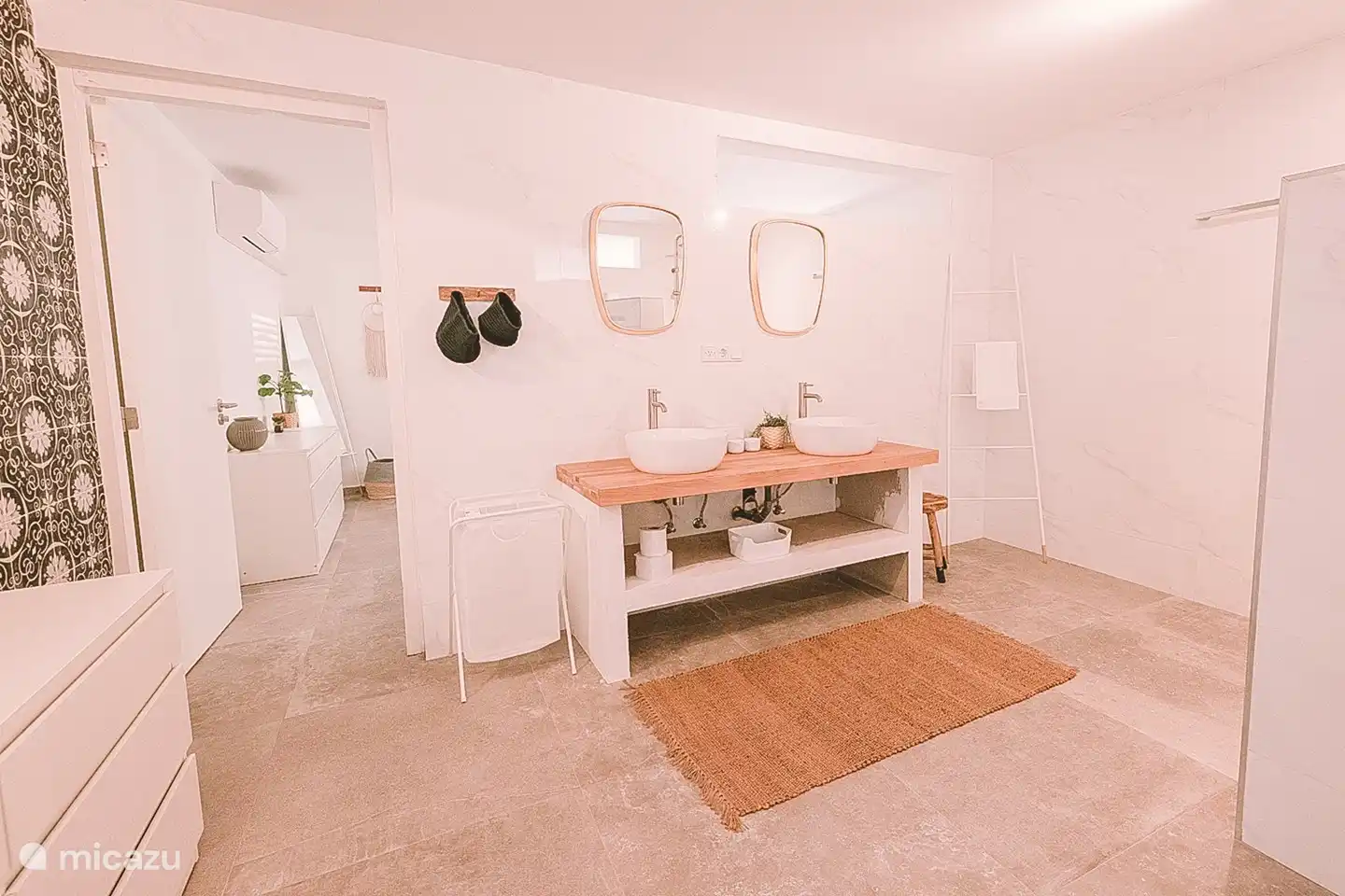 Geräumiges Badezimmer Schlafzimmer 4 &amp; 5