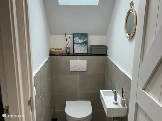 Villa Rein | Pays-Bas, Zélande, Renesse - maison de vacances Toilette au 1er étage.