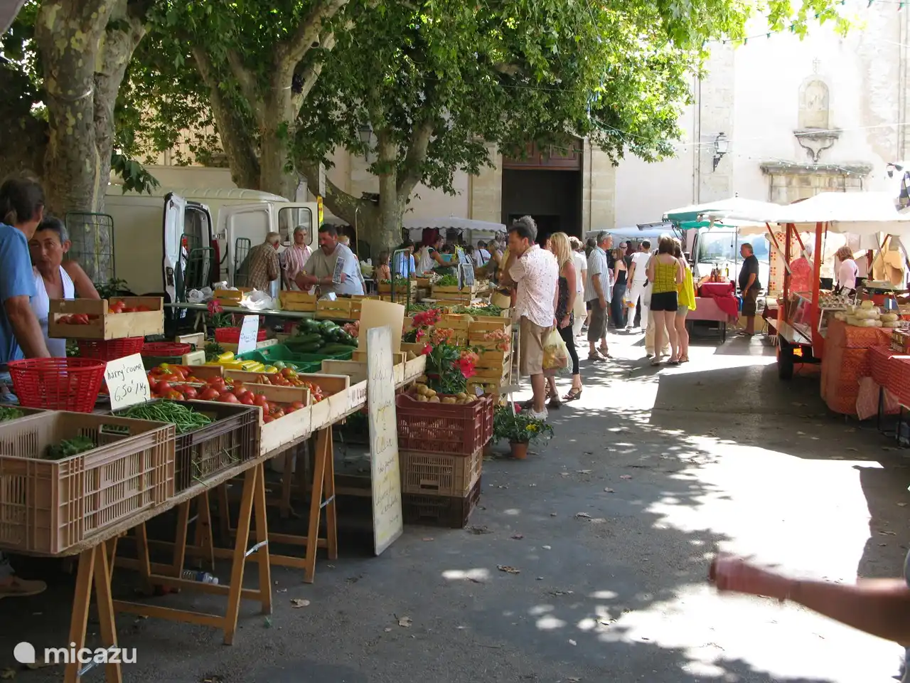 Markttage in Fayence