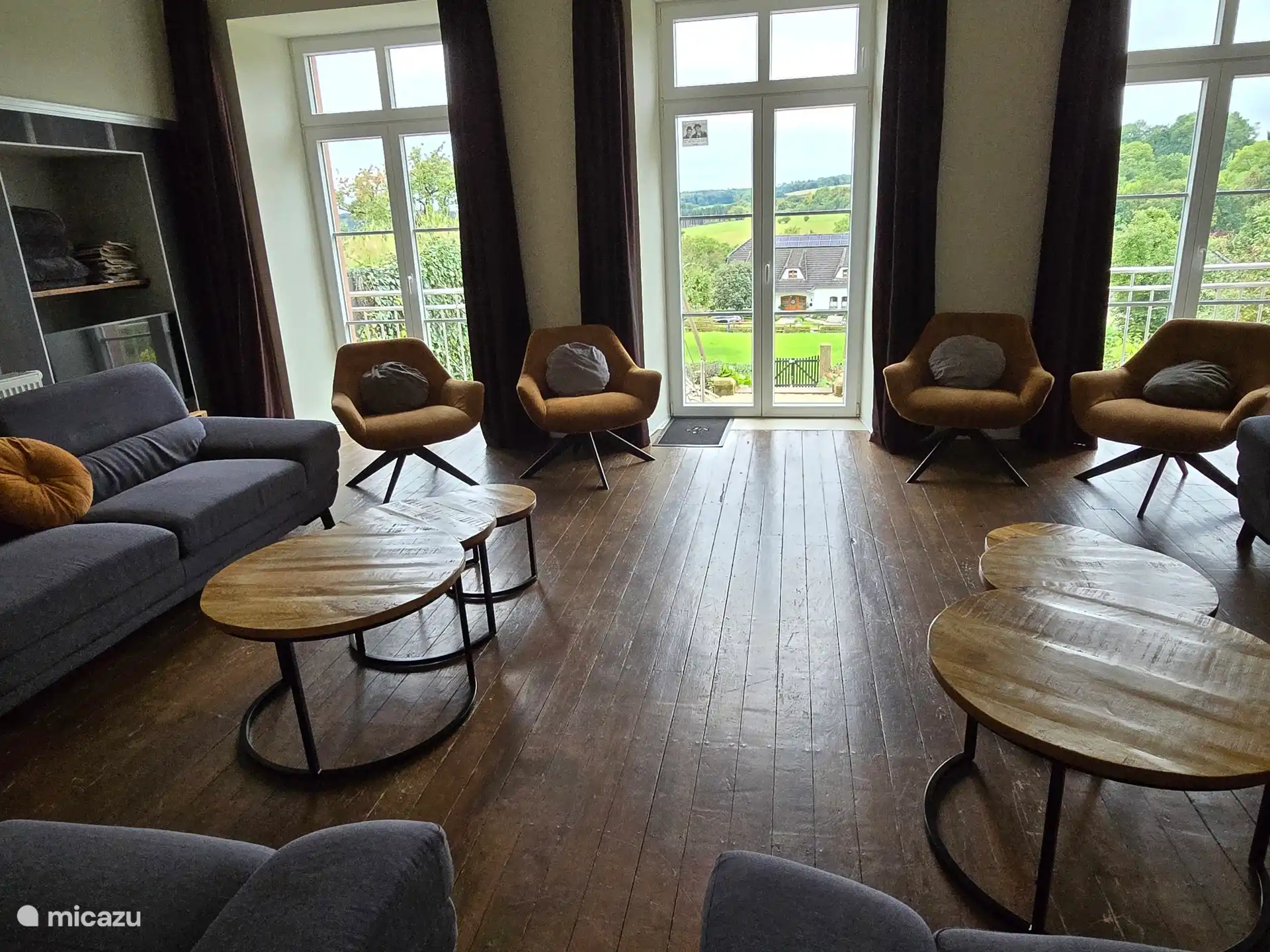 Sala de estar con vistas