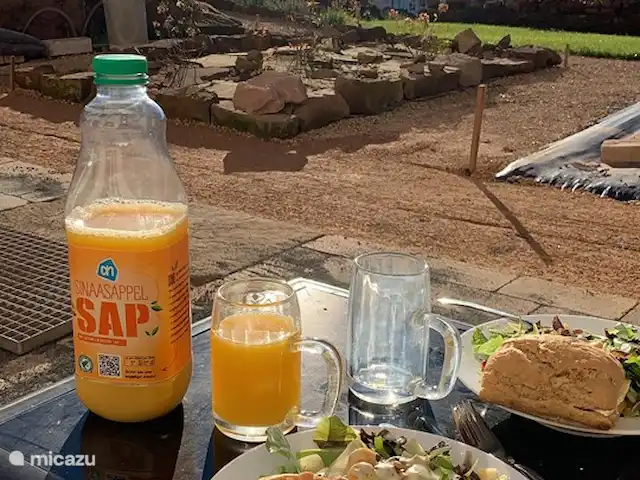 Landhaus Kreuzenberg huren in Duitsland, Eifel, Malbergweich - vakantiehuis Genieten in de zon van een lekkere lunch