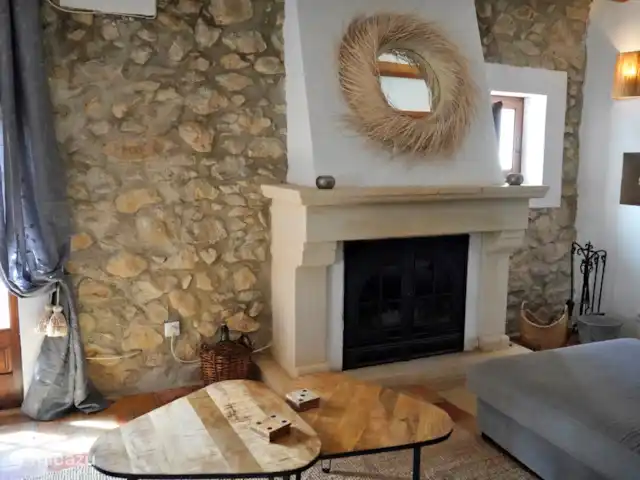 Casa Grilló en España, Costa Blanca, Lliber - finca Una foto de cerca de la chimenea