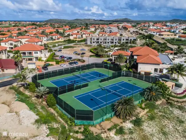 Casa Serena en Aruba, Norte, Noord - apartamento Casa club con cancha de tenis