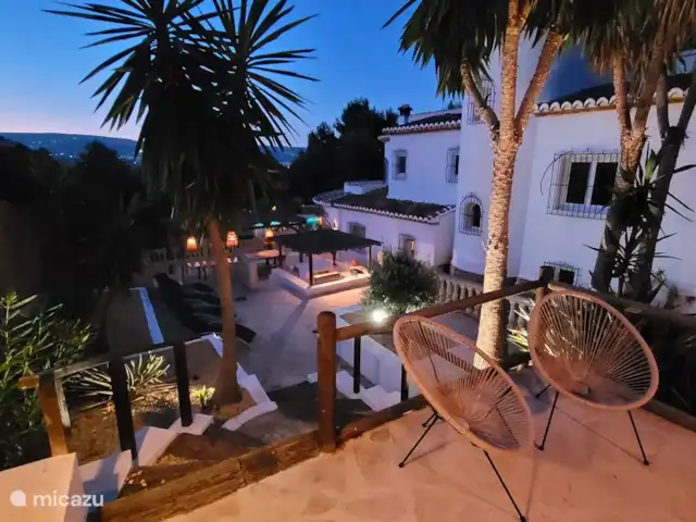 Casa Beso Salado | Espagne, Costa Blanca, Jávea - villa De belles soirées dans le salon avec vue sur la vallée et le Montgo