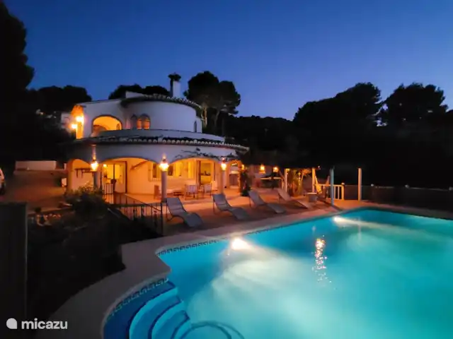 Casa Beso Salado | Espagne, Costa Blanca, Jávea - villa Terminez la journée par un délicieux cocktail au bord de la piscine