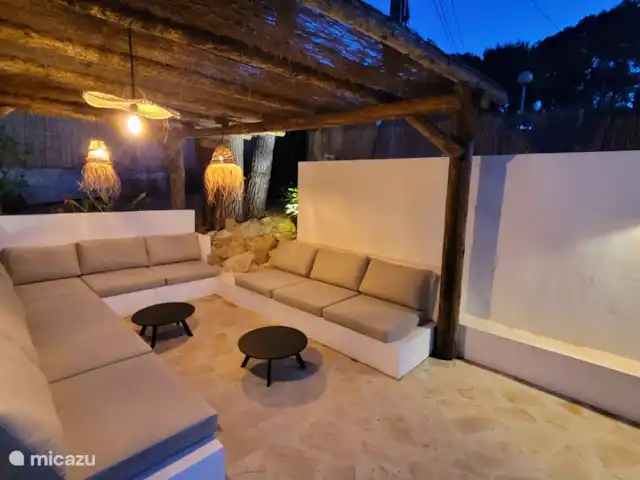Casa Beso Salado | Espagne, Costa Blanca, Jávea - villa Des terrasses ludiques, des hamacs et des vérandas entourent la villa. Profitez d'un moment pour vous.