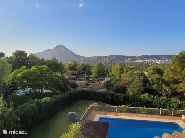 Casa Beso Salado | Espagne, Costa Blanca, Jávea - villa Belle vue sur la vallée et le Montgo. La splendeur des couleurs la nuit est magnifique.