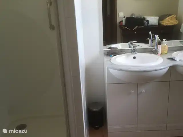 Casa 'Stokhorst' en Francia, Var, Salernes  - villa Baño 1er piso con doble lavabo