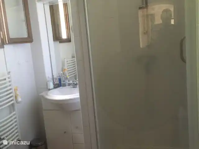 Casa 'Stokhorst' en Francia, Var, Salernes  - villa Aseo y baño planta baja