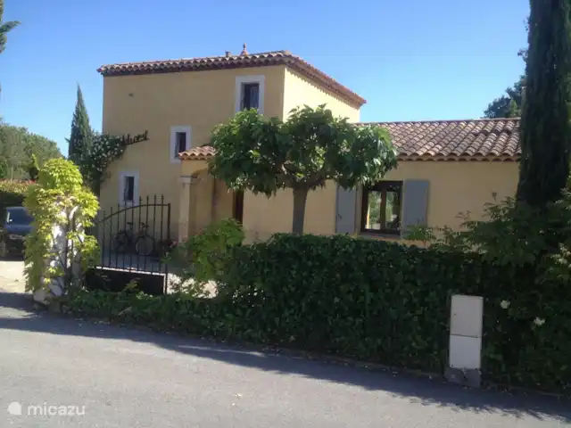 Casa 'Stokhorst' en Francia, Var, Salernes  - villa Entrada Maison “Stokhorst”??