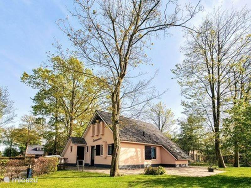 Holiday home in Netherlands, Friesland, Sondel Holiday house The Sinnewizer