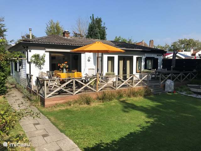 Holiday home in Netherlands, Zeeland, Burgh Haamstede - holiday house Summer madness
