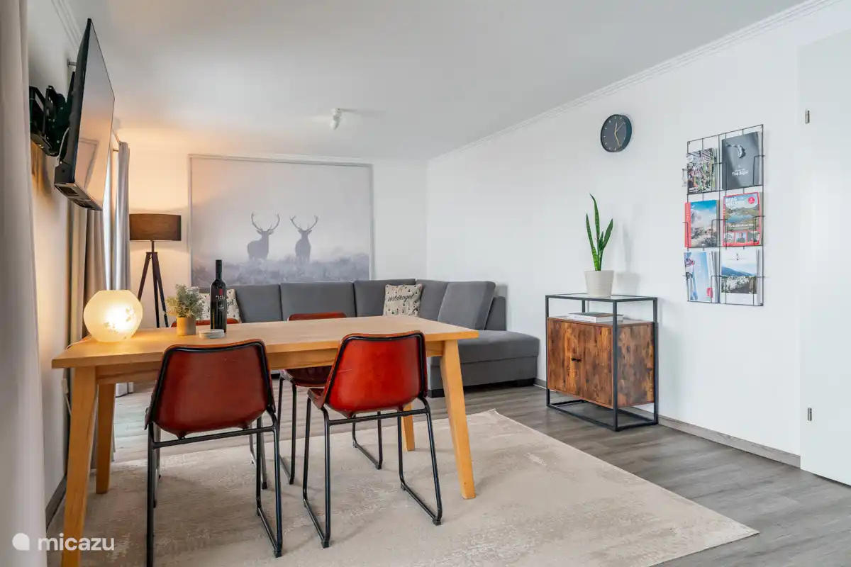 Wohnzimmer auf der linken Seite