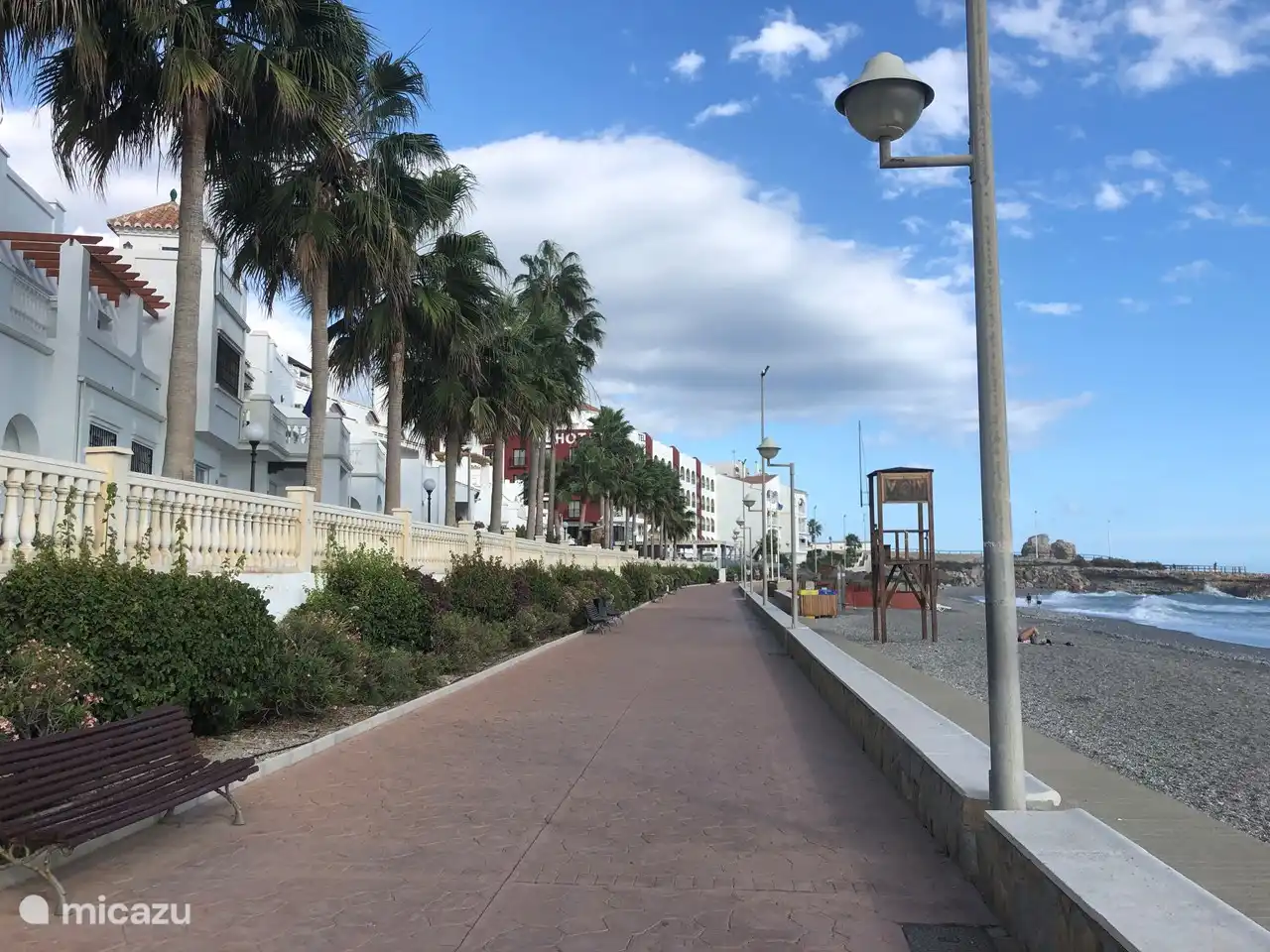 Belle promenade sur le boulevard et boire un verre quelque part.