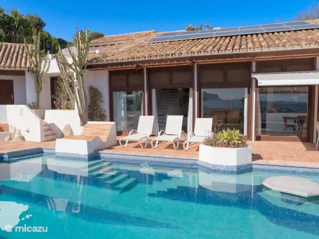 Maison du Flamboyan | Espagne, Costa Blanca, Moraira - villa Vue de face depuis la terrasse