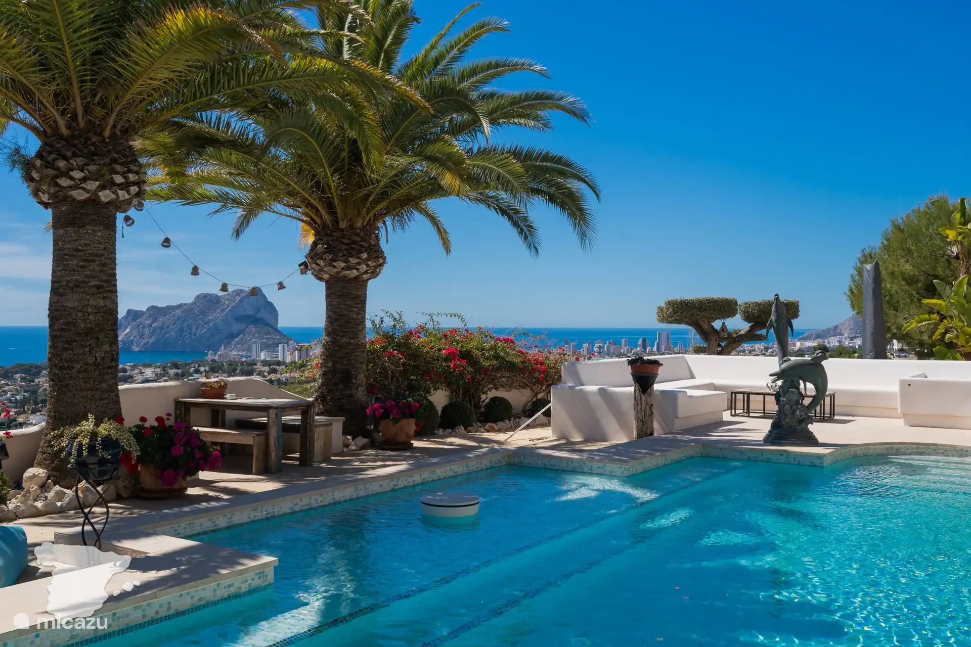 View + Pool Villa Bonita