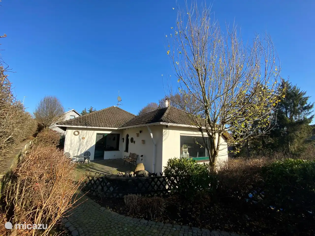 Vorderansicht Villa Monschauer Glück