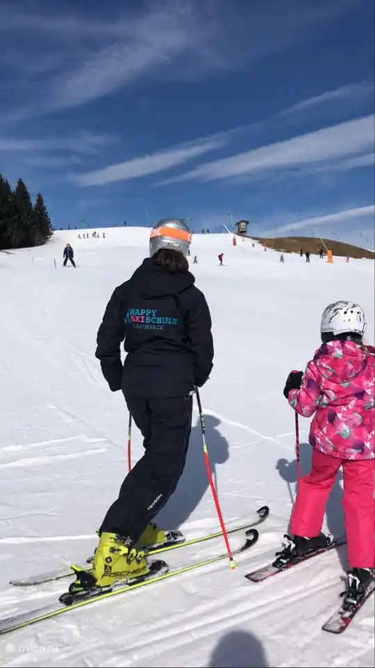 Super moniteurs de ski Happy Ski pour les cours particuliers et collectifs