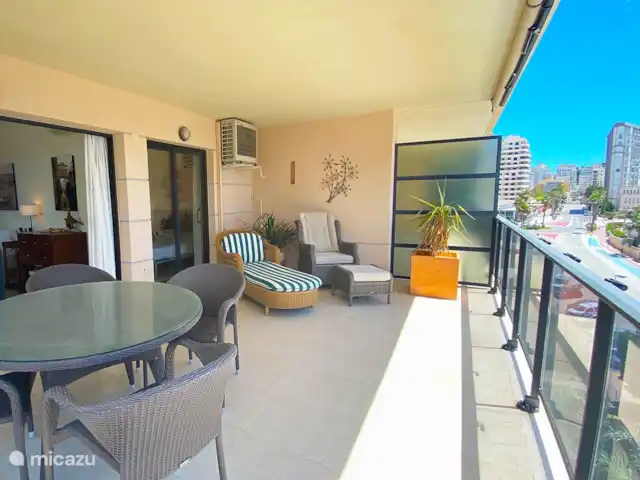 Morello | Espagne, Costa Blanca, Calpe - appartement terrasse avec table à manger et 2 transats