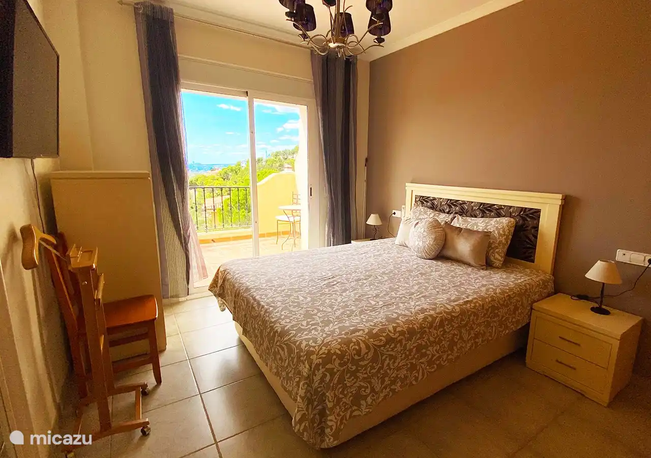 Schlafzimmer mit eigener Terrasse