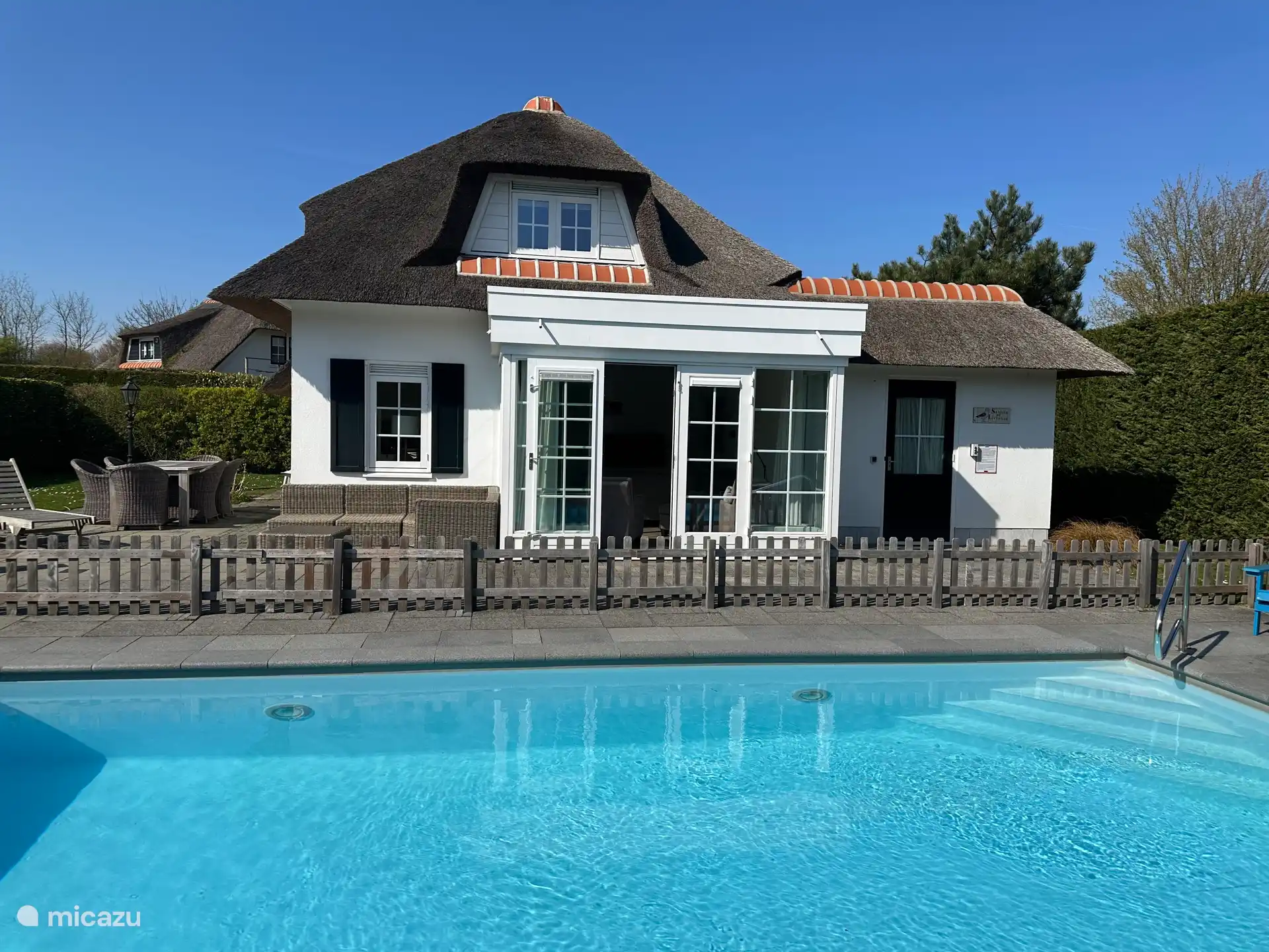 Strandvilla met prive zwembad