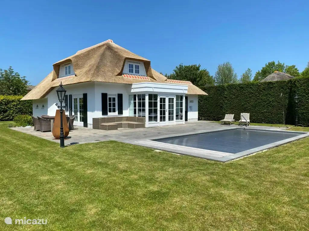 ZeelandhuisaanZee in Netherlands, Zeeland, Kamperland - Villa