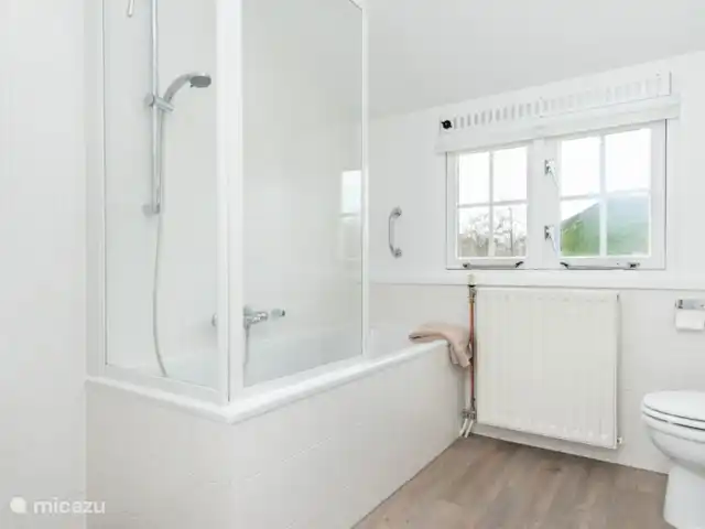 ZeelandhuisaanZee | Pays-Bas, Zélande, Kamperland - villa Salle de bain 1er étage