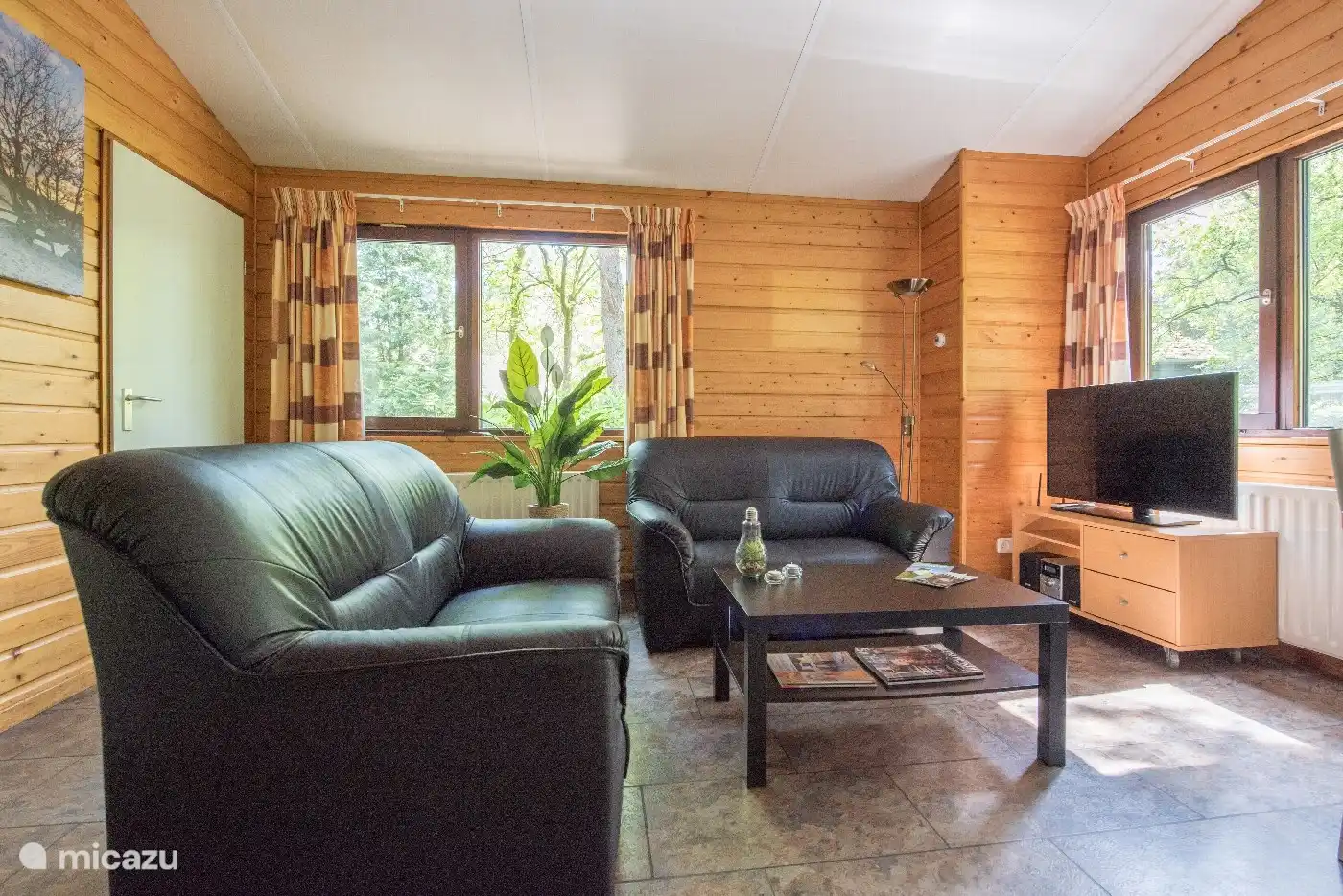 Sitzecke mit Blick auf den Garten