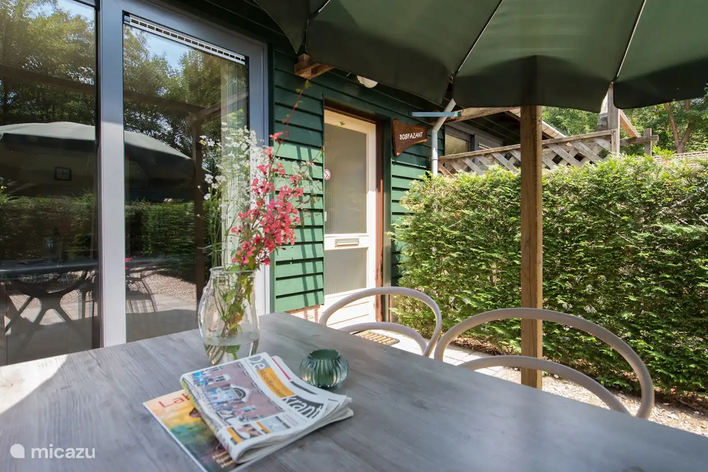 Die Terrasse im Garten