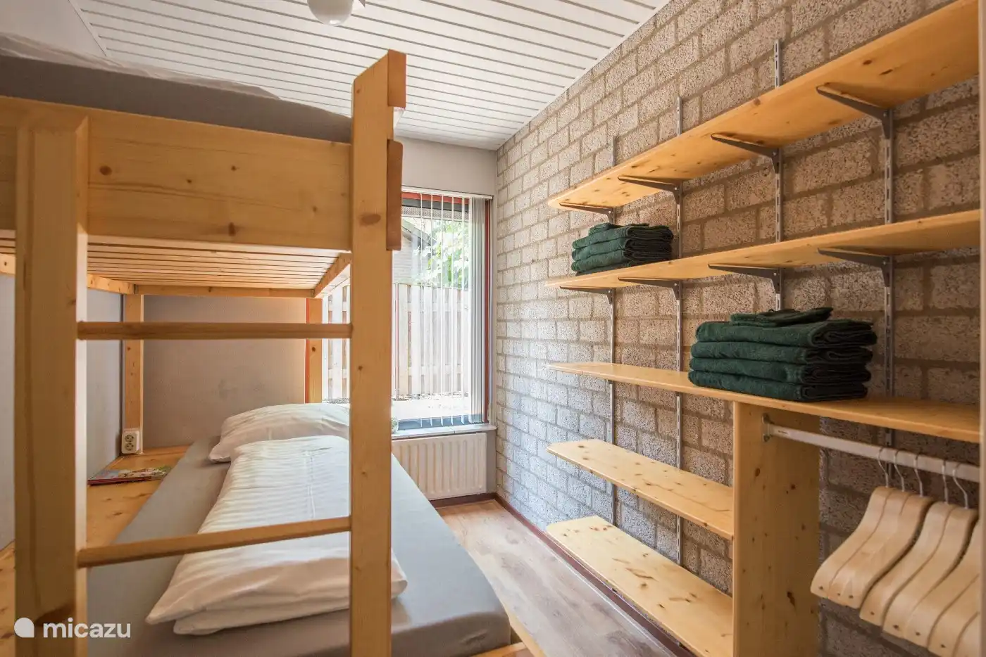 Das zweite Schlafzimmer mit einem Etagenbett