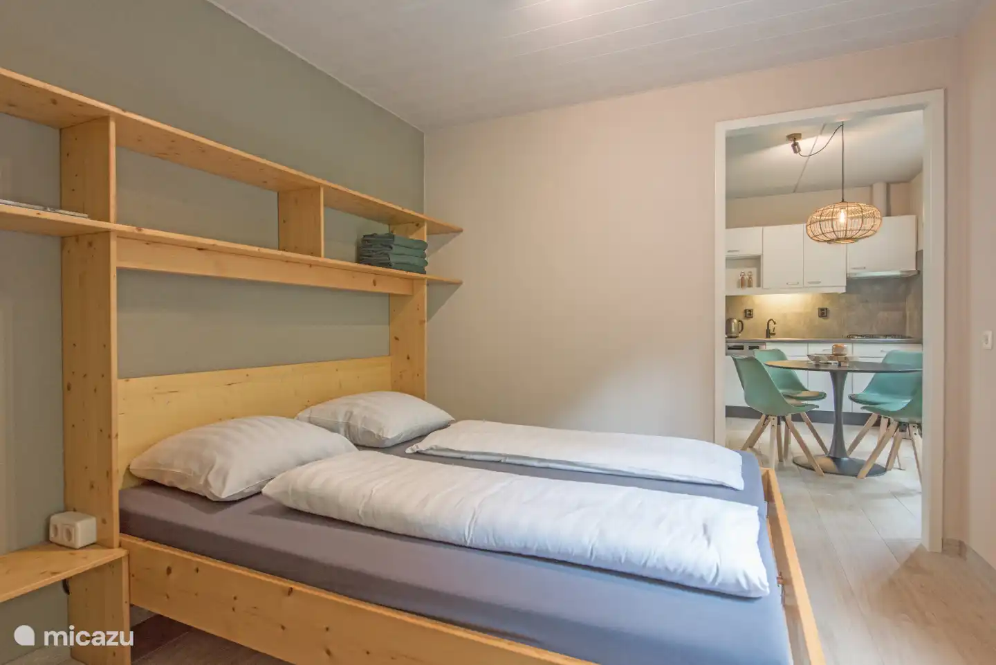 Das Schlafzimmer mit Doppelbett