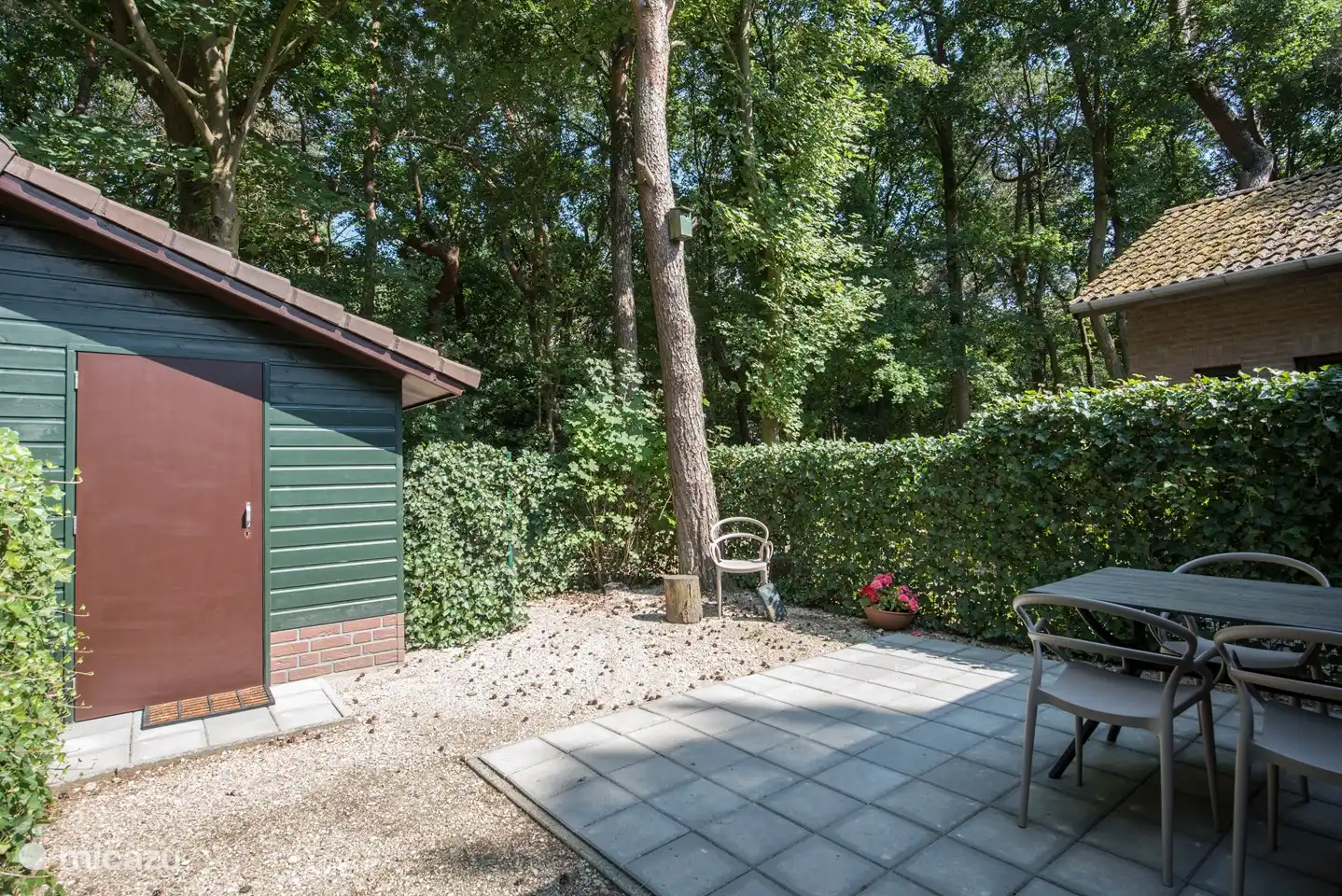 The storage room and the garden