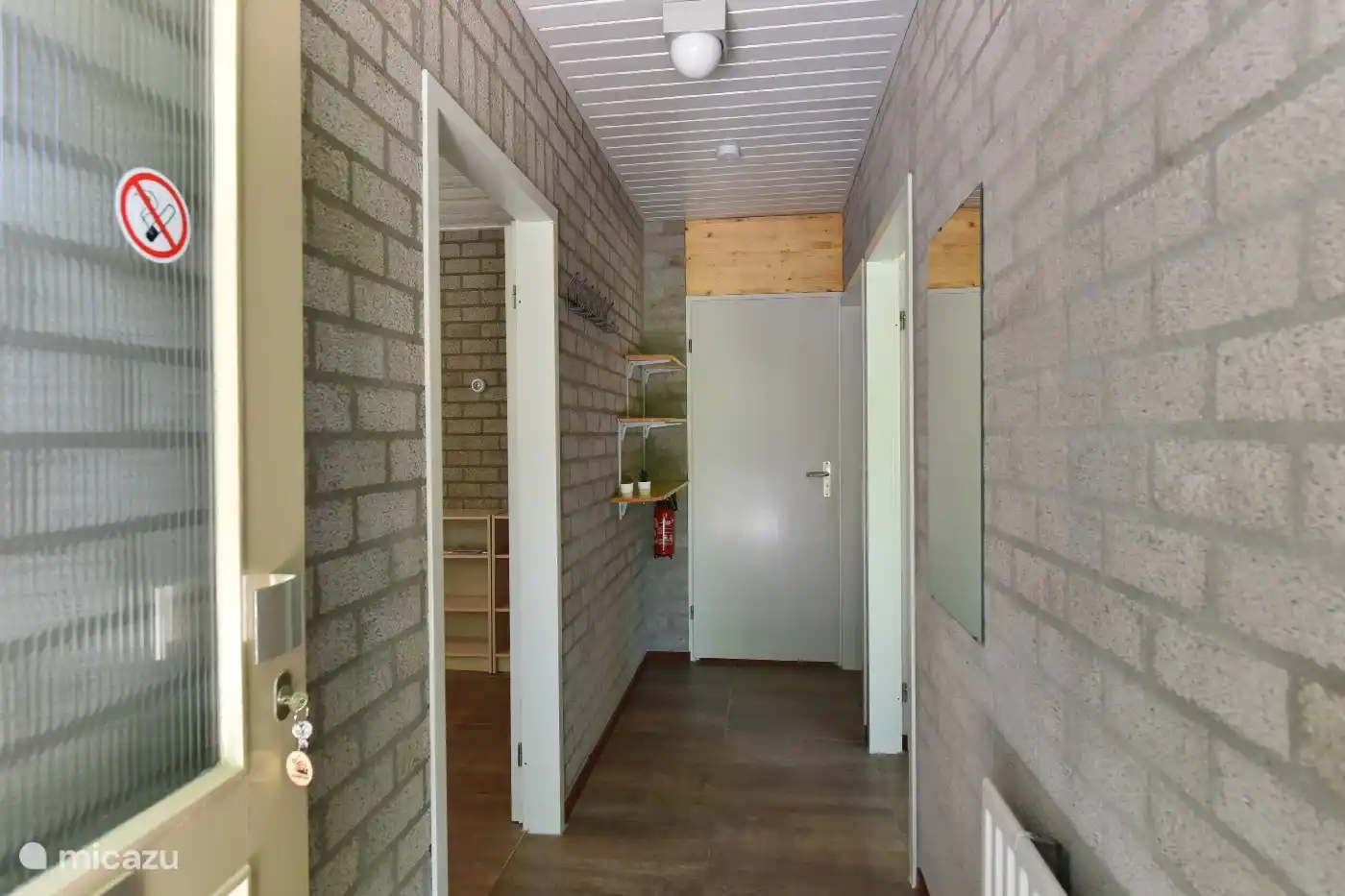 Der Eingang des Bungalows