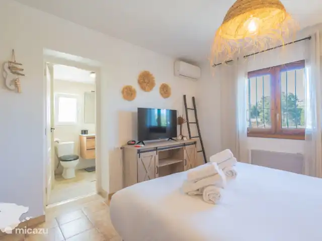 Maison Bruni | Espagne, Costa Blanca, Benissa - villa Chambre 1 - salle de bain attenante