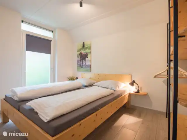 pavo real de Java en Países Bajos, Barbante Septentrional, Heesch - bungaló Dormitorio con cama doble