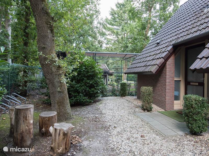 Casa vacacional Países Bajos, Barbante septentrional, Heesch Bungaló pavo real blanco