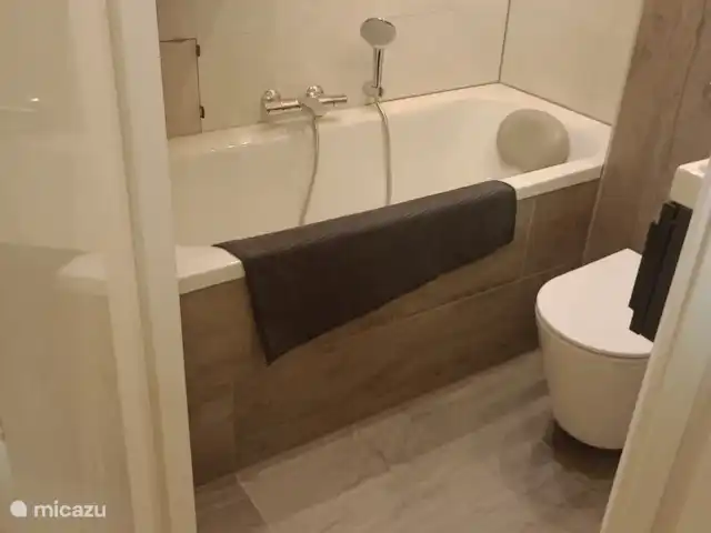 Location de Vacances Pays-Bas, Hollande du Nord, Julianadorp aan Zee, bungalow - De Stormvogel bain