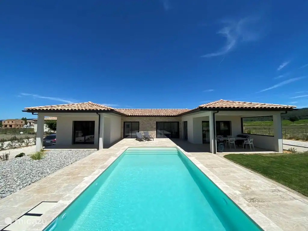 Villa Dumoulin in France, Vaucluse, Blauvac - Villa