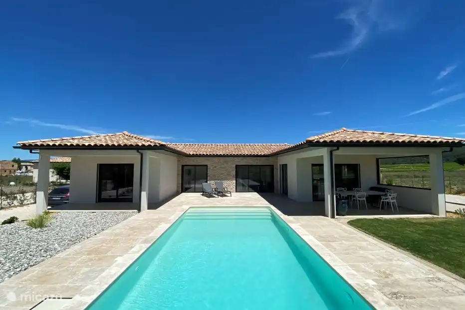 Book Villa Dumoulin at Micazu Micazu