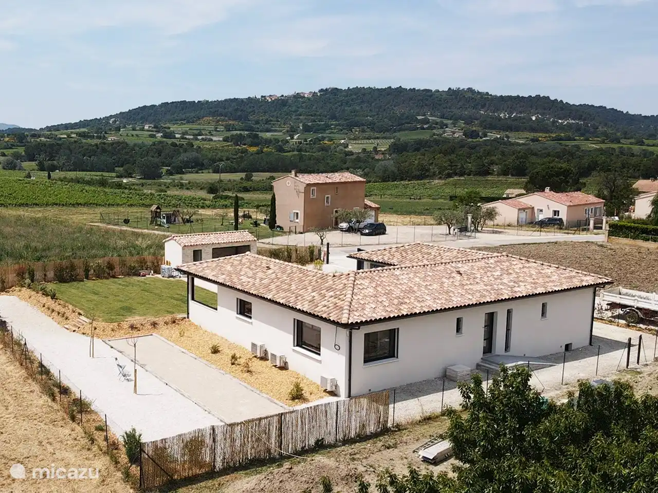 Haus in natürlicher Umgebung