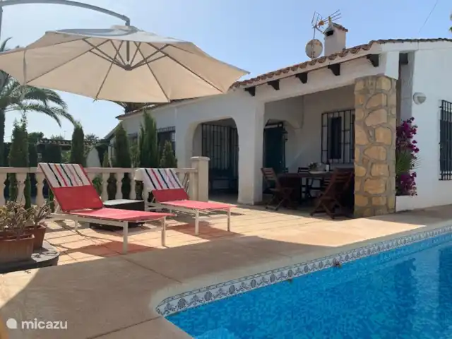 Annette huren in Spanje, Costa Blanca, Albir - villa terras