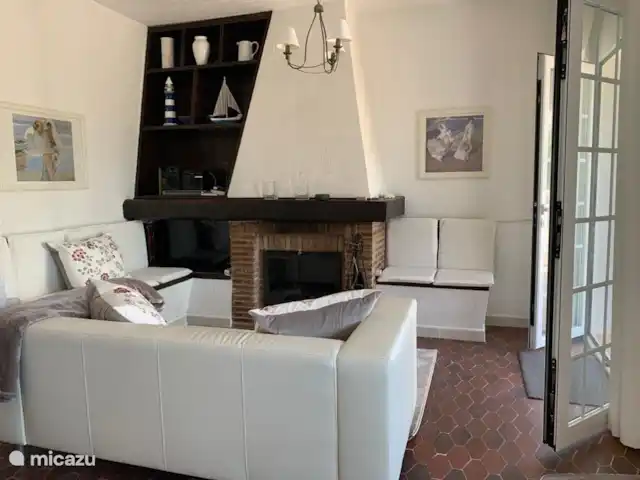 Annette huren in Spanje, Costa Blanca, Albir - villa woonkamer