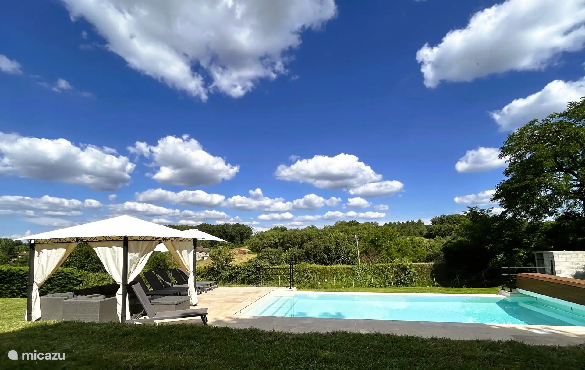 Privater Swimmingpool