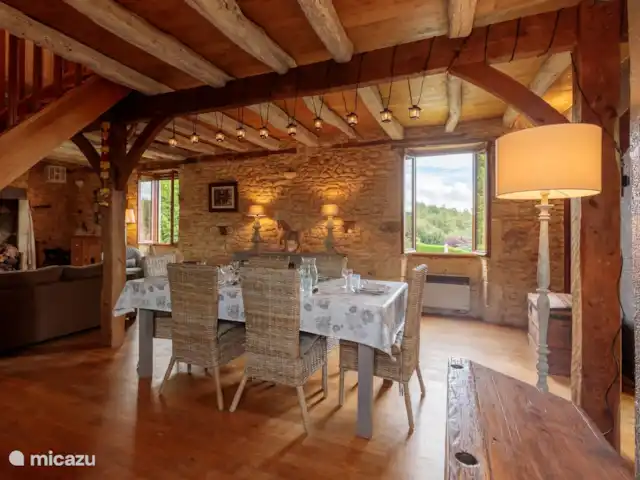 vakantiehuis huren in Frankrijk, Dordogne, Saint-Aubin-de-Nabirat – Hermitage De eettafel