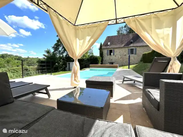 vakantiehuis huren in Frankrijk, Dordogne, Saint-Aubin-de-Nabirat – Hermitage Relaxen aan het zwembad