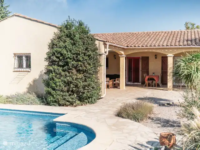 Sombrilla Villa Le Pin en Francia, Aude, Ginestas - villa Sombrilla Villa Le Pin en Francia, Aude, Ginestas - villa